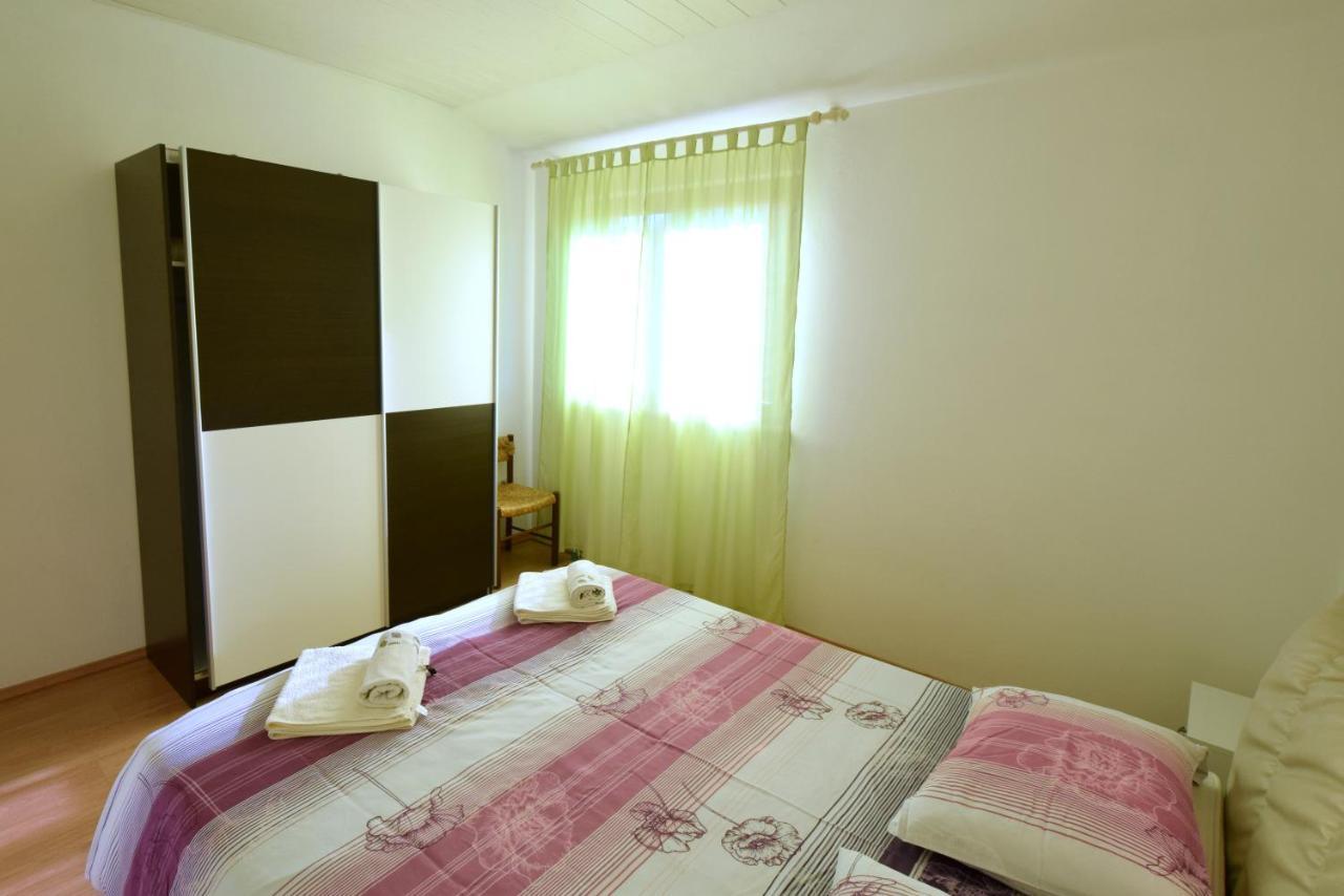 Apartments Marinela Njivice Dış mekan fotoğraf