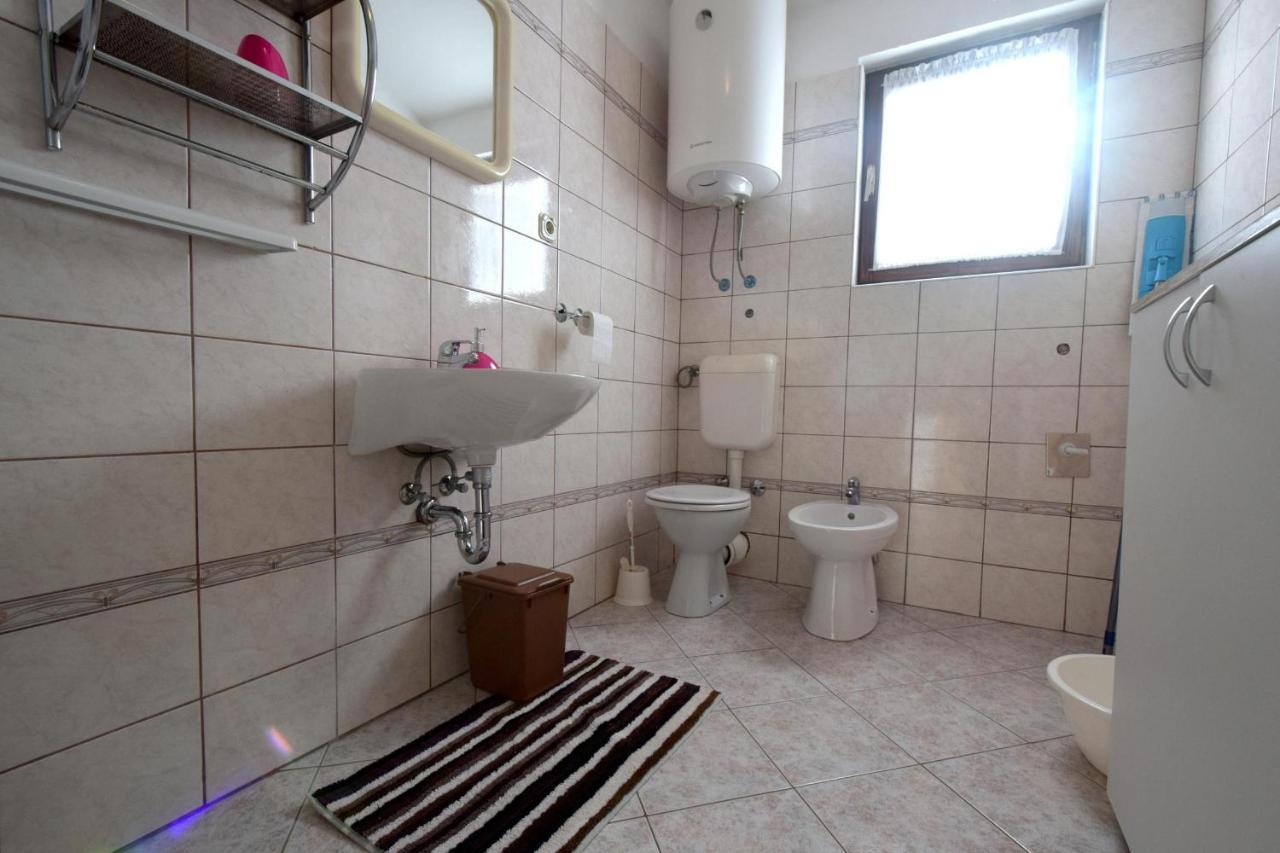 Apartments Marinela Njivice Dış mekan fotoğraf