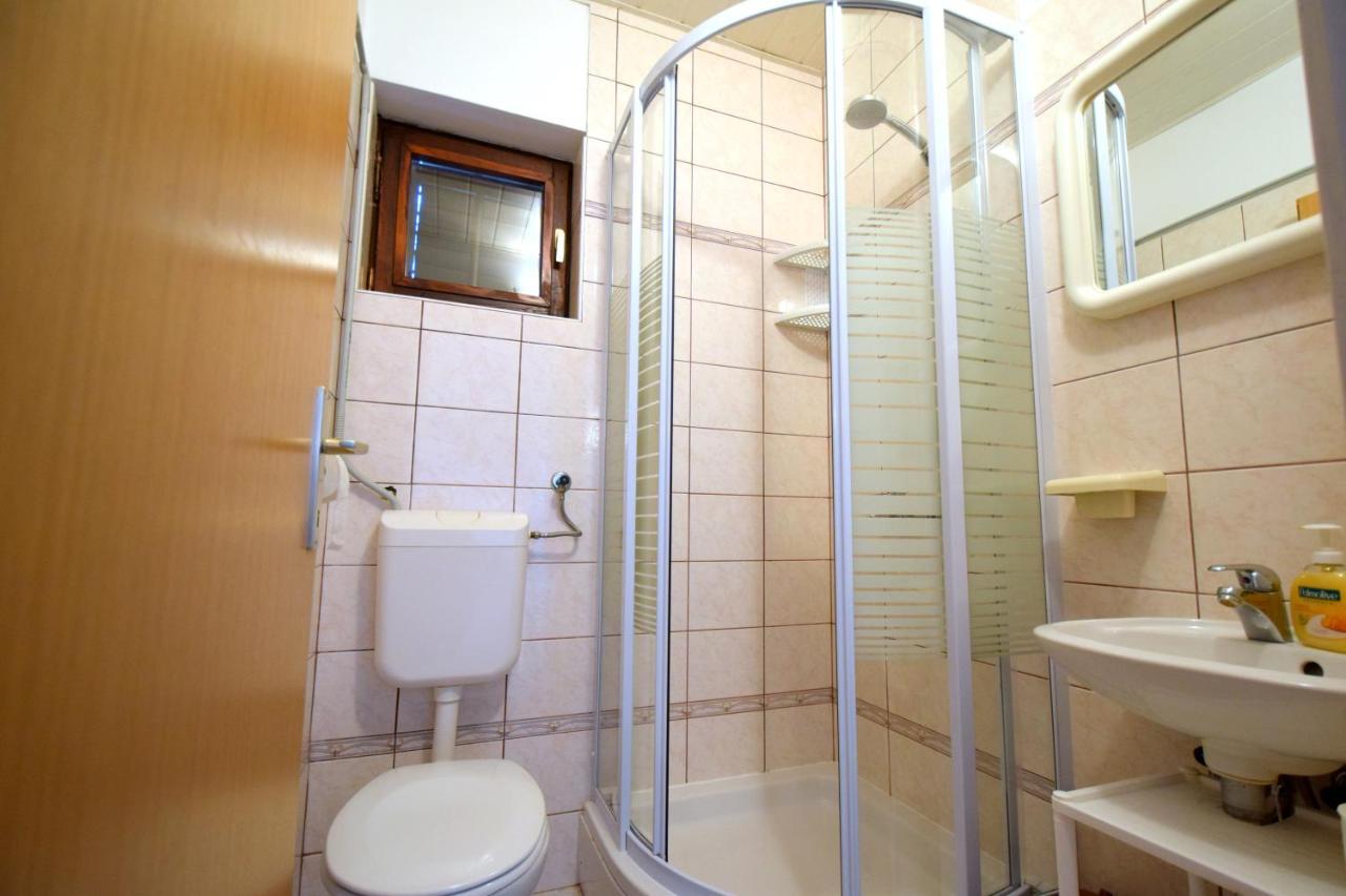 Apartments Marinela Njivice Dış mekan fotoğraf